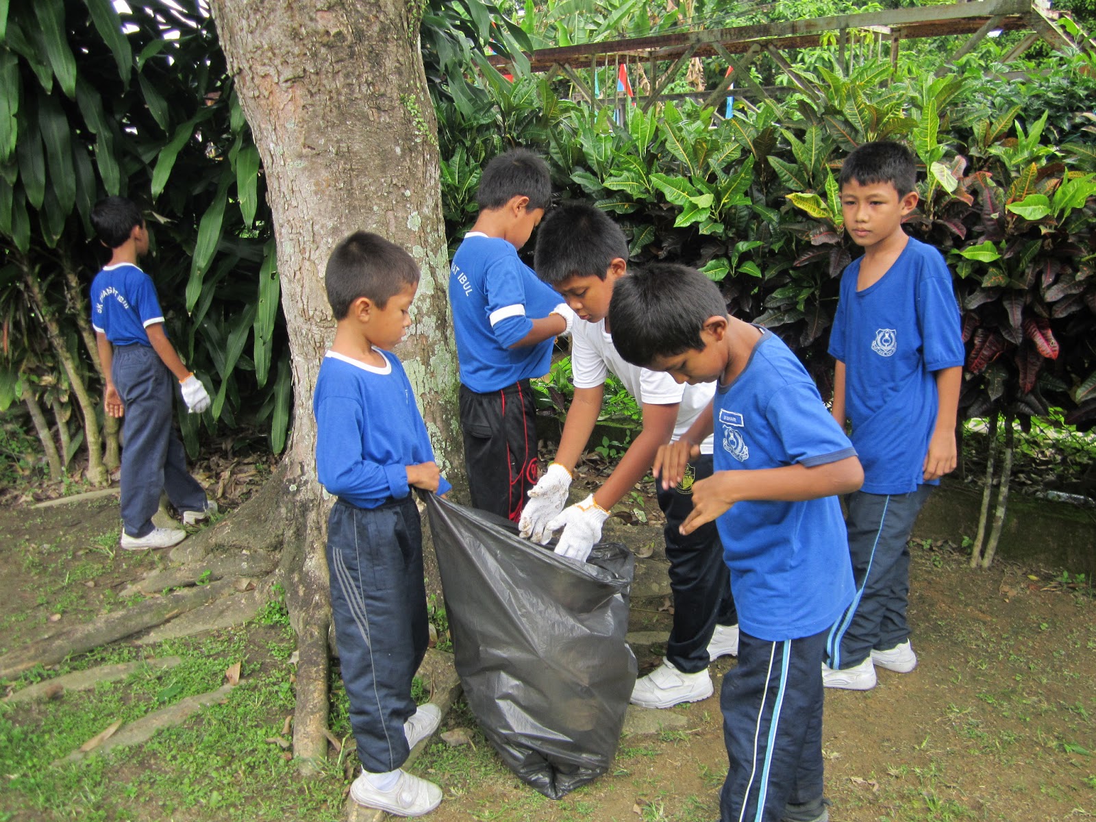 Pentingnya Budaya Trsadisioanal Terhadap Anak