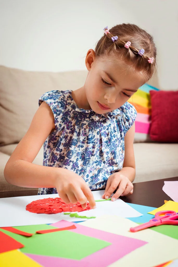 5 Ide Kolase Kertas Warna yang Mudah dan Seru untuk Anak-Anak di Rumah